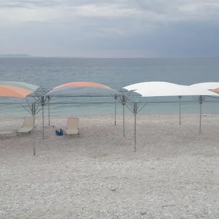 게스트하우스 Hadhri 4*